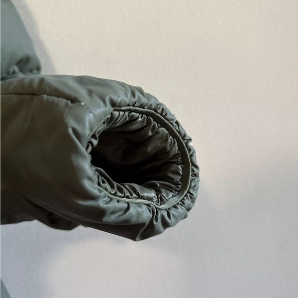 Arcteryx Thorium Down Jacket Men’s Large No Hood - See Photos For Imperfections - Picture 9 of 16